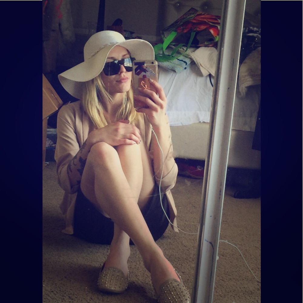 Sun hat, tan blazer, shoes and dress